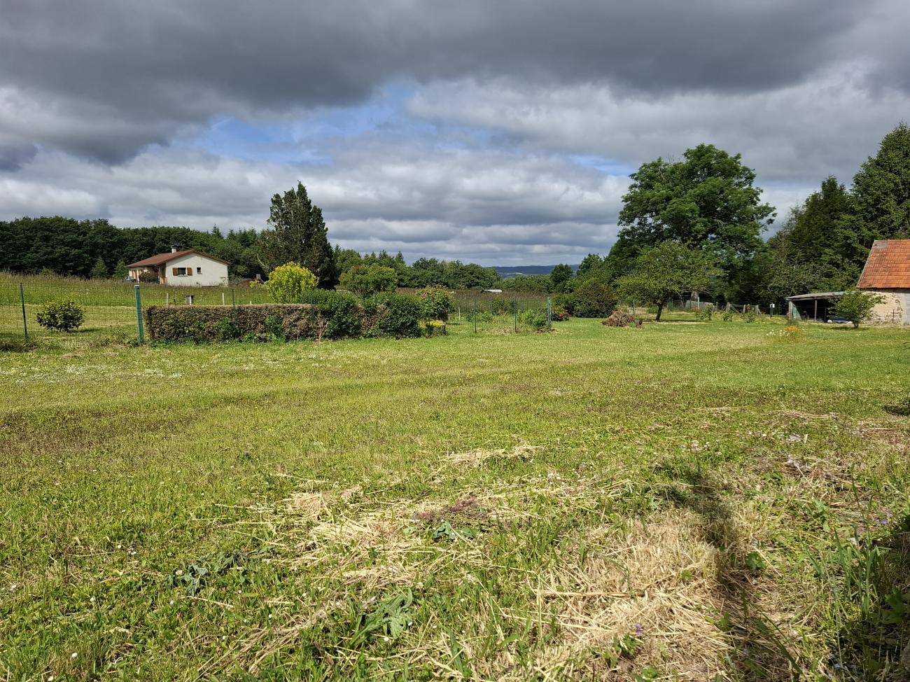 Terrain à saint remy de blot