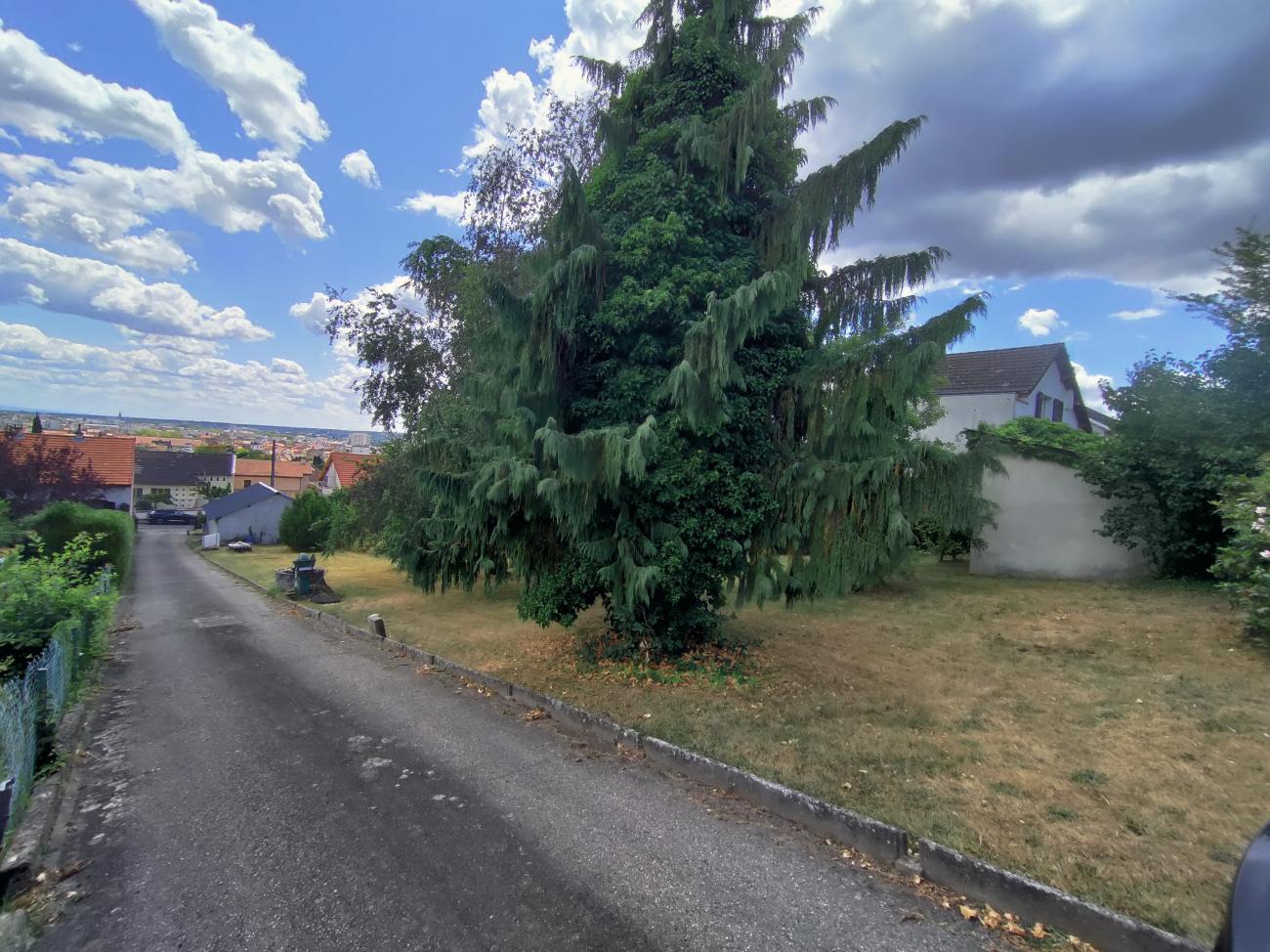 Terrain à VICHY